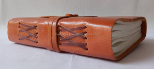 Journal artisanal grand format B5 en cuir véritable avec fermeture à lanière, couverture rigide, usage personnel et professionnel, potentiel cadeau D.N.A. - Product Image 5