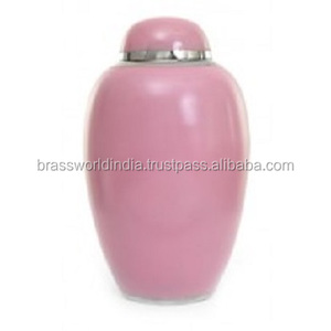Suministros funerarios de urna rosa de estilo americano para cremación de adultos de Brassworld India hechos de metal y latón - Product Image 1