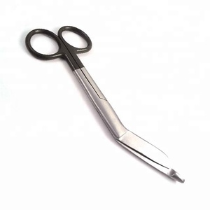 Tijeras de utilidad estilo Margarita quirúrgica Delta Med, tijeras de vendaje de 5,5 \ "para enfermeras, Material de acero inoxidable - Product Image 1