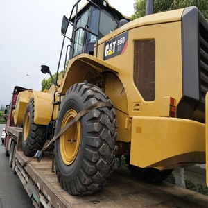 Chargeuse Caterpillar 950G, chargeuse Cat 950, travaillant pour la livraison de pierres et de terre dans la ville de Shanghai - Product Image 2