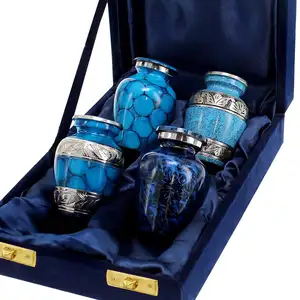 Individuelle blaue Andenkmalschutz-Befruhrungsurnen metall kleine Kremationsurnen mit blauem und silbernem Samtgehäuse für Beerdigungshilfe