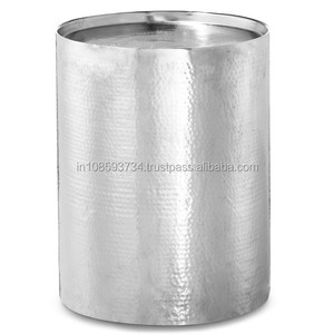 Tabouret cylindrique en métal aluminium Vase décoratif Table d'appoint avec design martelé Tabouret d'appoint en métal pour chambre à coucher Mobilier pour la décoration intérieure - Product Image 1