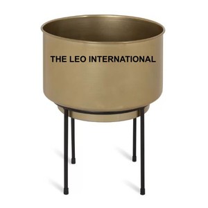 Maceta de Metal de hierro perfecta para jardín interior exterior polvo dorado Fundición a mano étnica Vintage 12x12x20 pulgadas - Product Image 1