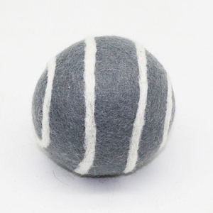 Artisans népalais feutré à la main écologique chien jouets à mâcher nouvelle-zélande laine tête d'animal boules cadeau pour les amoureux des chiens - Product Image 3