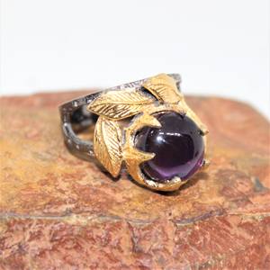 Anillo de plata esterlina 925 chapado en oro con cabujón redondo de amatista frondosa de última colección para bodas y fiestas - Product Image 5