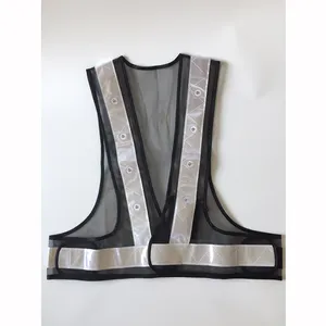 Various Sizes Waterproof Polyester Black Reflective Vest Zipper For Running