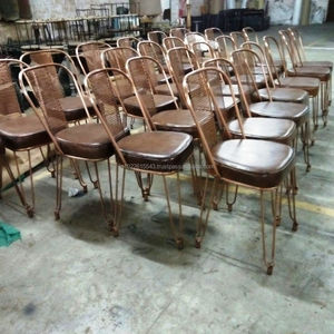 Moderno Industrial Metal Hierro Oriental Muebles Modelo 2046 Oficina en casa Comedor Elegante Silla de cuero para uso en restaurante - Product Image 1