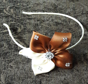 Diadema para niñas, accesorios para el cabello con cinta y material satinado, color personalizado para niños y adultos - Product Image 2