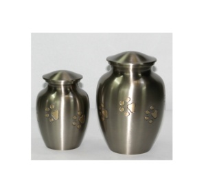 Urnas de cremación para mascotas biodegradables de diseño de BTC Metal de alta calidad con acabado de latón mate Estampado colorido para cenizas de adultos - Product Image 2