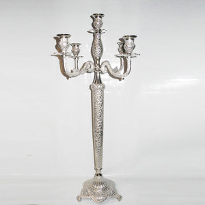 Tarros de metal para velas con soporte - Product Image 6