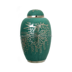 Grand Eagle Urne en métal pour adultes et animaux de compagnie Crémation Qualité Laiton Matériel par Brassworld Inde - Product Image 3