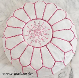 Superbes poufs marocains au nouveau design pouf en cuir véritable tabourets et poufs à la mode - Product Image 1