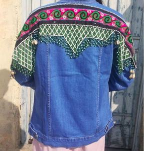 Chaqueta vaquera con adornos de Banjara, chaqueta vaquera Bohemia única en venta al por mayor - Product Image 1