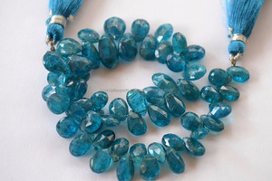 Briolette de pera facetado de apatita de neón, 7,5-9mm, abalorio de piedras preciosas - Product Image 2