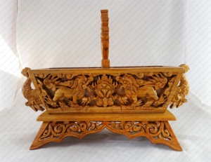 Cesta De León tallada a mano de madera (modelo No. AC 4014) para regalos promocionales y de negocios - Product Image 1