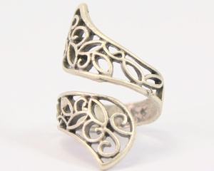 Bague Antique Anatolie avec Plume d'Aile Filigrane Bijoux Orientaux en Laiton - Product Image 4