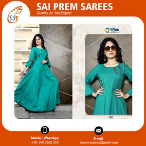 Robe en rayonne de coton de qualité supérieure pour femmes Style Long Kurti Kurtis pour les fêtes Fantaisie Numéro de modèle Collection de prix en vrac - Product Image 4