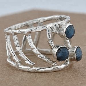 925พลอยมรกตสีเขียวเหลี่ยมเพชรพลอยทรงกลมแหวนเงินแท้แบบถักทันสมัยแหวนชุบเงินแบบทันสมัย - Product Image 3