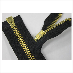 Vente en gros de matériaux plastiques résistants en nylon et cuivre pour vestes en cuir, chaussures, sacs, oreillers, fermeture à glissière ouverte à verrouillage automatique 10 # - Product Image 4