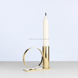 Portavelas de latón de alta calidad, nuevo diseño raro, soporte de exhibición de artículos de mesa, superventas para ocasiones navideñas - Product Image 1