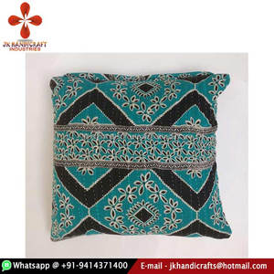 Housse de Coussin Textile de Maison Vintage Kantha - Product Image 2