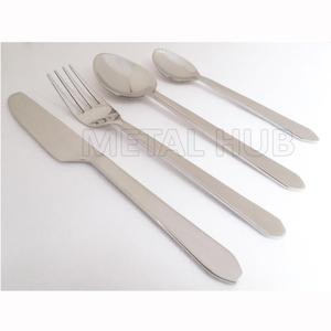 Juego de cubiertos de acero inoxidable sostenible con asas ecológicas forjadas a mano para fiestas - Product Image 2