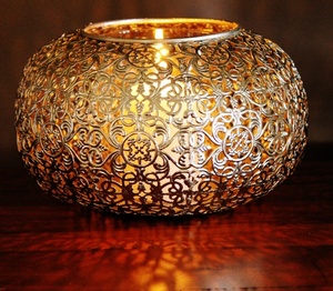 Brass Beveled <b>Glass</b> Candle Lantern for Home Decoration <b>Other</b> Candle Holders & Jars - Product Image 2