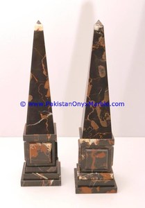 Obeliscos de mármol negro y dorado hechos a mano, gran variedad de tallas decorativas de piedra para el hogar, modelo de estilo religioso - Product Image 3