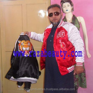 Vestes d'université en satin, vestes de baseball en satin, vestes de bombardier en satin, vestes en satin imprimé par sublimation - Product Image 4