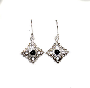 Boucles d'oreilles pendantes en argent sterling massif 925 faites à la main en onyx noir pour bijoux pour femmes | Vente en gros disponible - Product Image 1