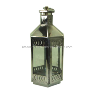 Portavelas colgante hecho a mano de latón y metal para iluminación del hogar y el jardín - Product Image 1