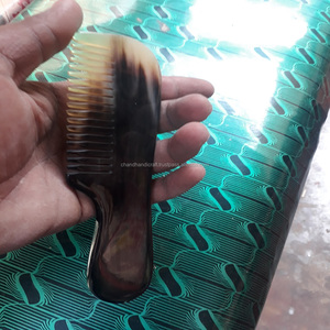 Peine de Cuerno de Vaca de Alta Calidad para Salón de Belleza y Masaje Capilar - Product Image 3
