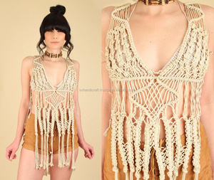 ViNtAgE de finales de los años 60 a principios de los años 70 Macrame túnica/Woodstock Era/flecos capa chaleco Mini vestido camisa hecha a mano artesanal hola - Product Image 1