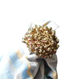 แหวนผ้าเช็ดปากลูกปัดทองทำด้วยมือที่สวยงามพร้อมลูกปัดแก้วประกายทำให้การตั้งค่าโต๊ะดูหรูหรา - Product Image 1