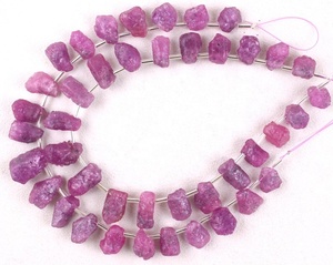 Pierre précieuse saphir rose forme inégale verre rempli brut pour la fabrication de bijoux pierre rose Collection Style coupe artisanat indien - Product Image 2