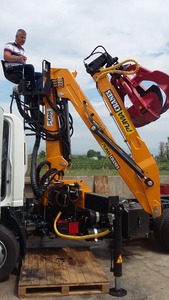 รถบรรทุกเครนไฮดรอลิกเครื่องยนต์ Puma ตุรกี6ton 15mt ยกได้สูงสุด - Product Image 5