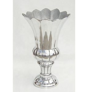 Industry Trending Classic Design Glass Flower <b>Vase</b> Customized Size Shape Logo Uses in Home Hotel Decoration - Product Image 4