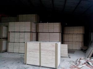 Contreplaqué commercial industriel face à okoumé WBP fabriqué au Vietnam pour la décoration de meubles Prix compétitif - Product Image 6