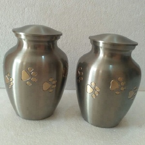 Urne de crémation en laiton bleu clair pour animaux de compagnie, pour les cendres humaines de Brassworld, fournitures funérailles indiennes - Product Image 4