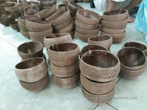 Cuencos de coco lacados metálicos con cáscara de huevo, diseño de artículo de corazón - Product Image 4