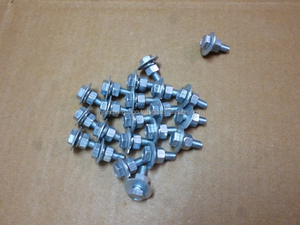 Pernos y tuercas originales, vendedores - Product Image 2