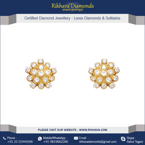 Paire de boucles d'oreilles de luxe pour femme en or jaune de qualité supérieure, serties de diamants ronds taille brillant, accessoire de luxe - Product Image 2