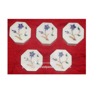 Jolie boîte incrustée de pierre et marbre - Product Image 1