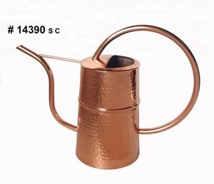 Regadera de metal hecha a mano para jardín martillado, regadera de metal para casa, planta, diseño de martillo, lata de almacenamiento de agua para jardín - Product Image 2