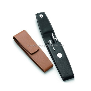 Estuche de cuero para dos bolígrafos con cierre de botón magnético - Product Image 1