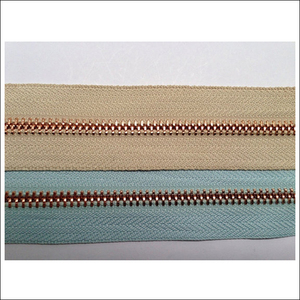 Fermeture à glissière en métal à dents dorées à longue chaîne ouverte pour vestes en cuir Produit de qualité supérieure - Product Image 5