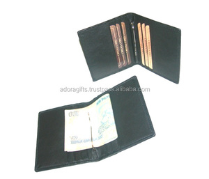Portefeuille en cuir avec clip en métal élégant Design élégant pour l'élégance et la fonctionnalité - Product Image 1