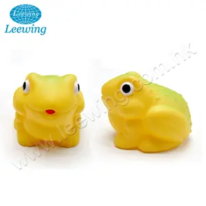 Small Bath Toy Special Price Small Plastic Green Color Frog Mini Squeaky Bath Toy