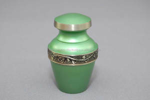 Urna Funeraria para Bebé Estilo Americano Color Azul Cielo con Hojas de Brassworld India - Product Image 6