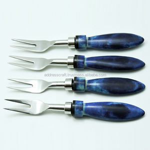 Tenedor de fruta de acero inoxidable con logotipo personalizado de fábrica de alta calidad con mango de resina para fiestas, bodas, eventos, mesa decorativa usada - Product Image 1